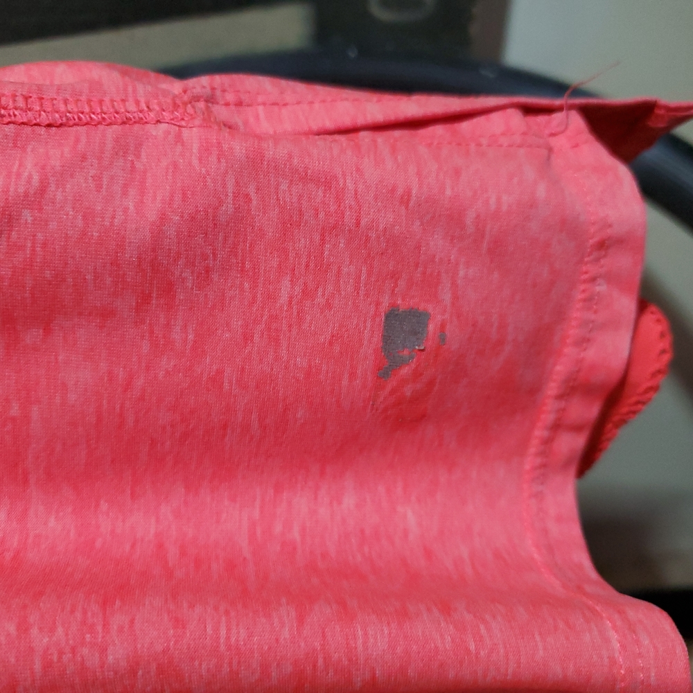 Pink Hot Top 🔥 - Picture 3 of 5